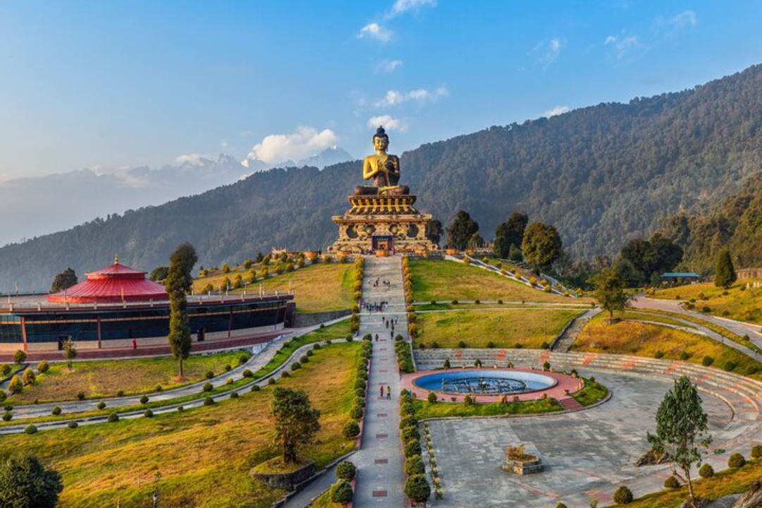 Pelling Tourist Places: Cloudy Dreamland